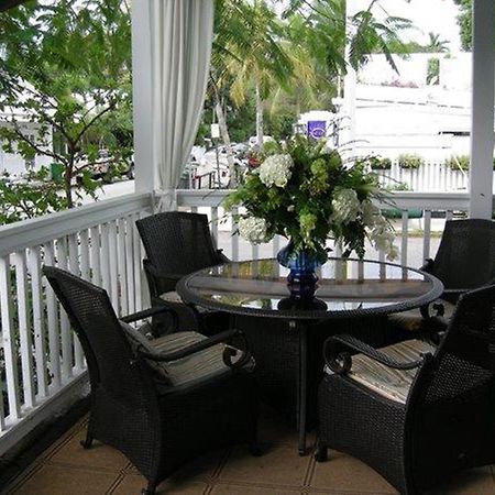 Frances Street Bottle Inn Key West Extérieur photo